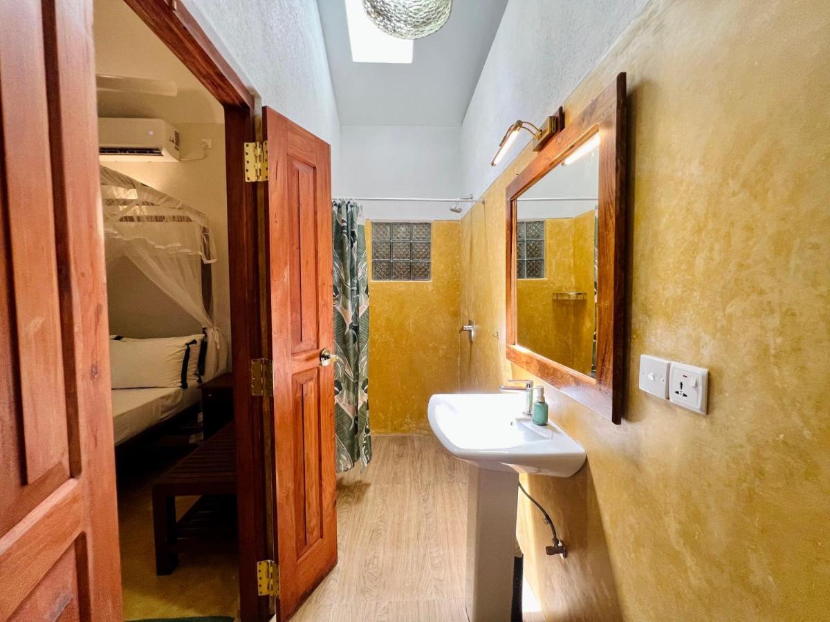 Green Escape أونا واتونا المظهر الخارجي الصورة